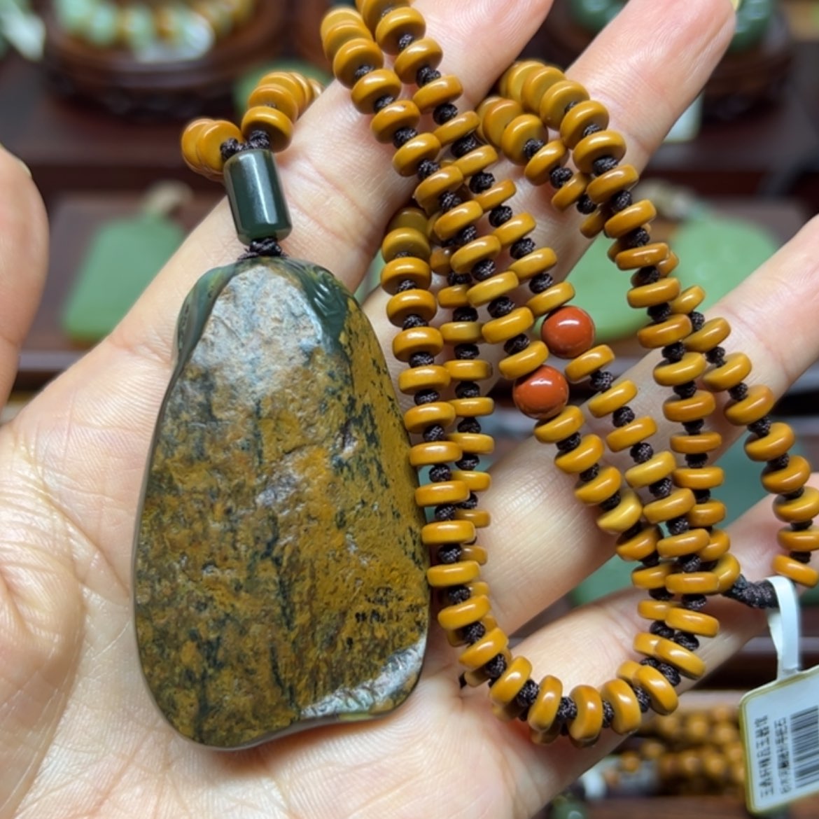 【闪购商品】岫岩河磨玉（透闪石质玉）未镶嵌颈饰时来运转