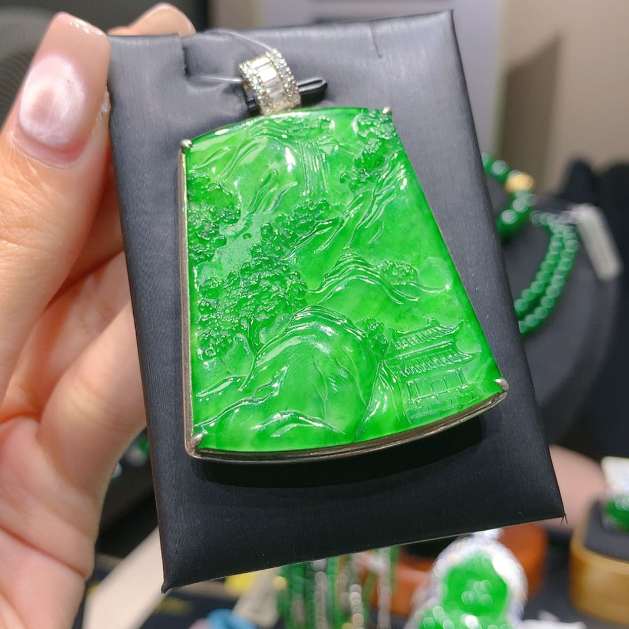 【闪购商品】颈饰银S925镶嵌翡翠7柒姐