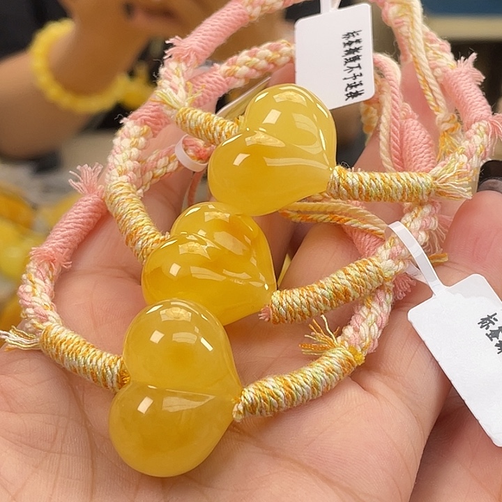 琥珀未镶嵌珠宝奇石多样性发其一h