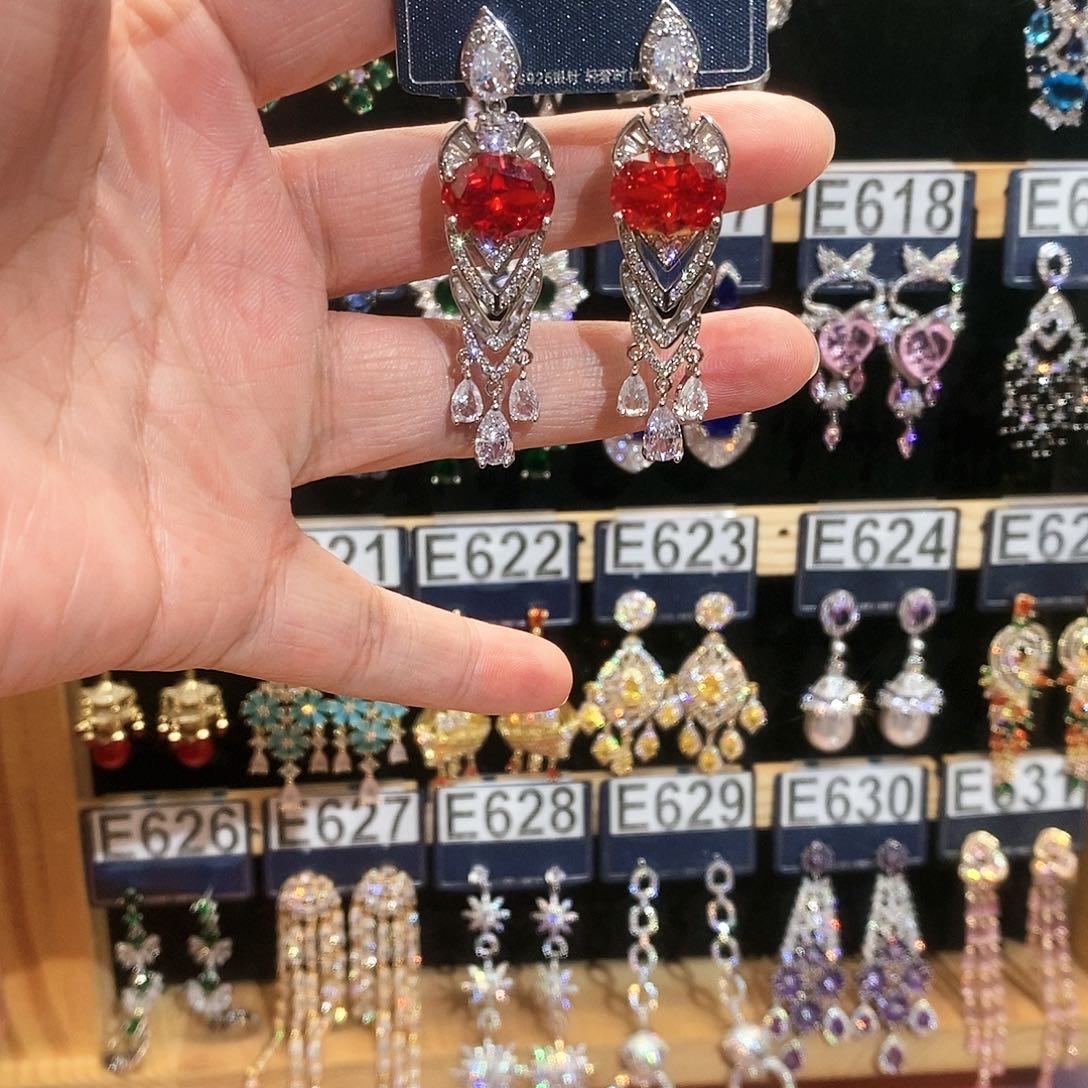 【闪购商品】纯铜925银锆石?*