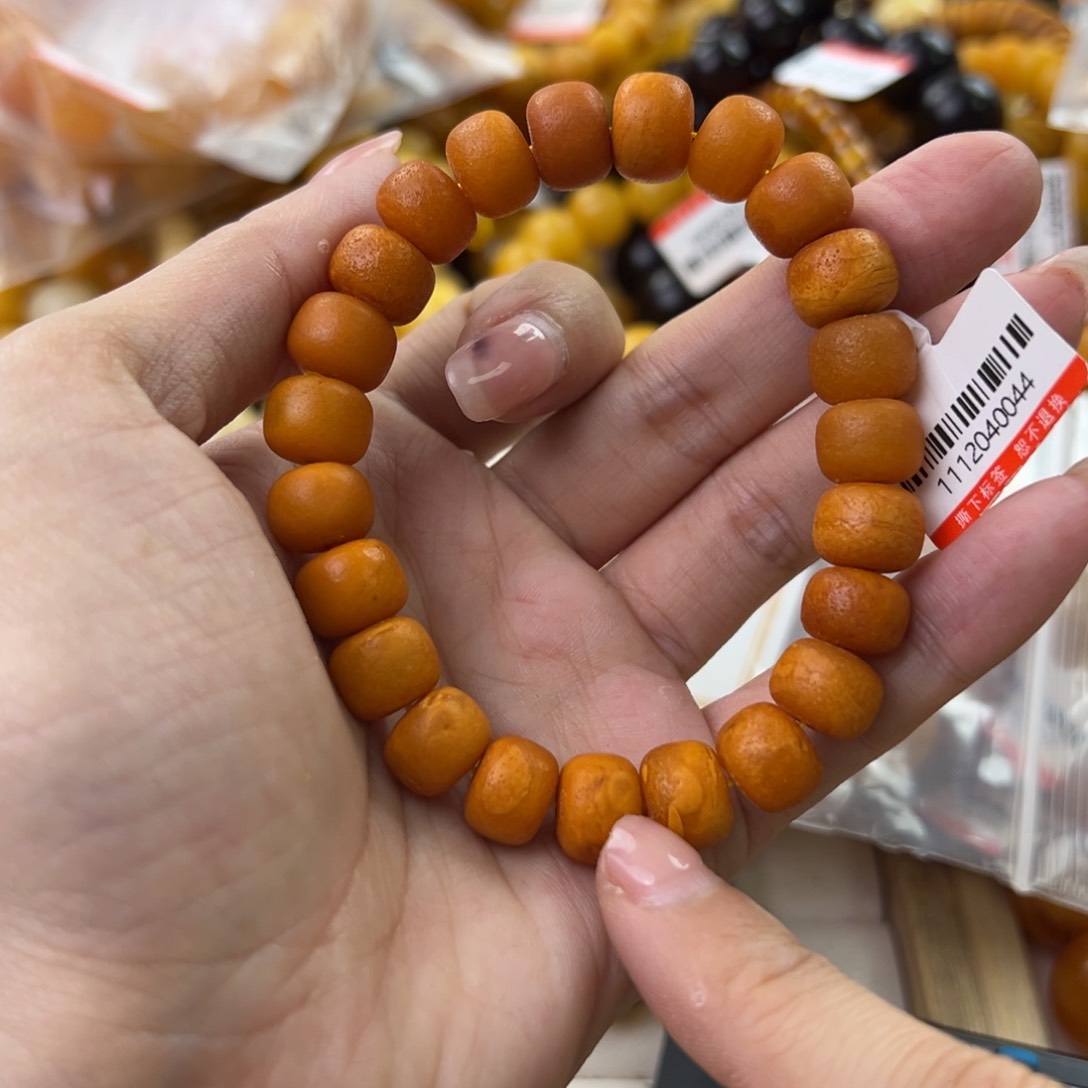 琥珀珠宝奇石未镶嵌