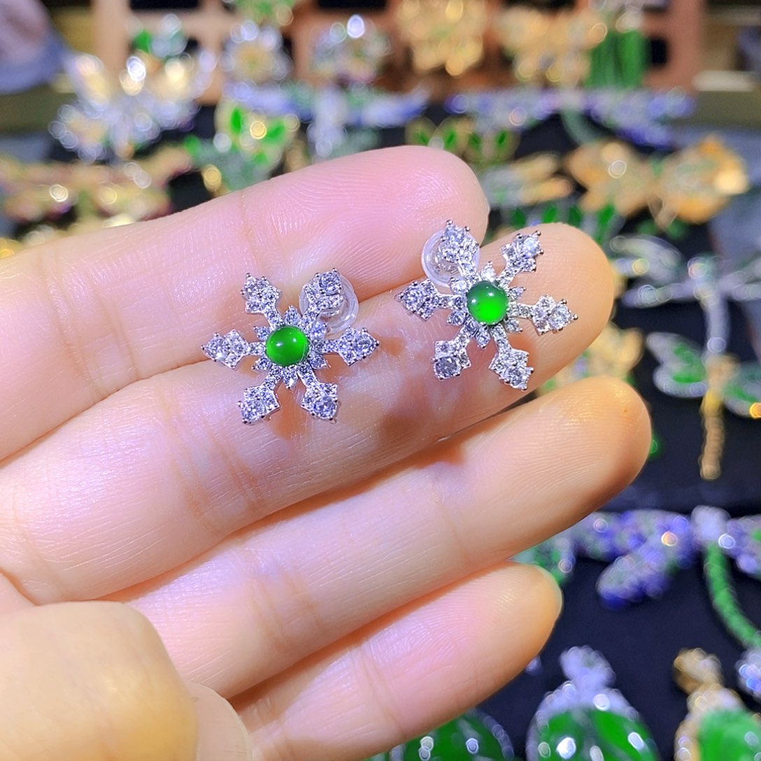 颈饰银S925镶嵌翡翠