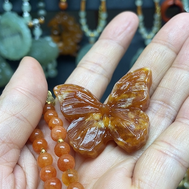 未镶嵌蛇纹石玉颈饰