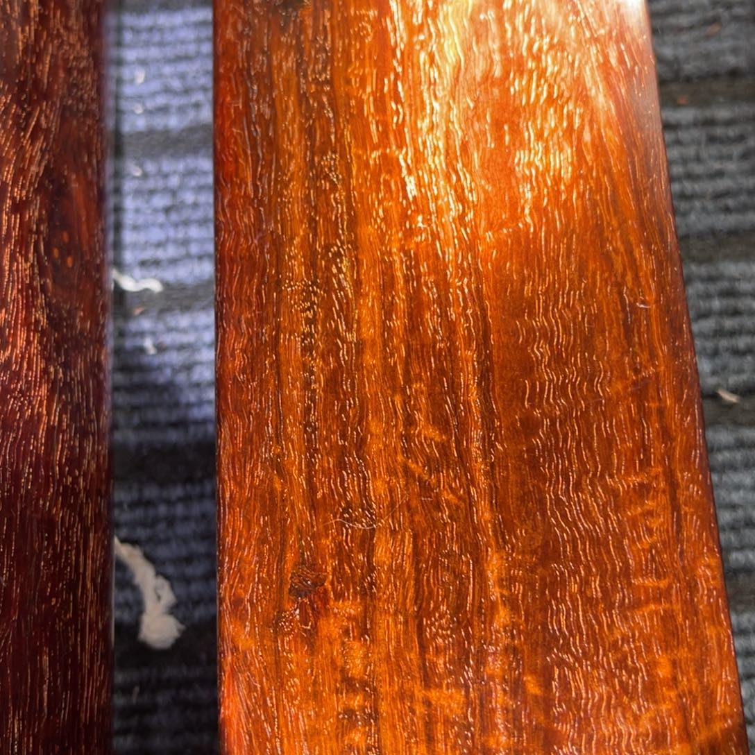 沈***艺紫檀木类端景台你