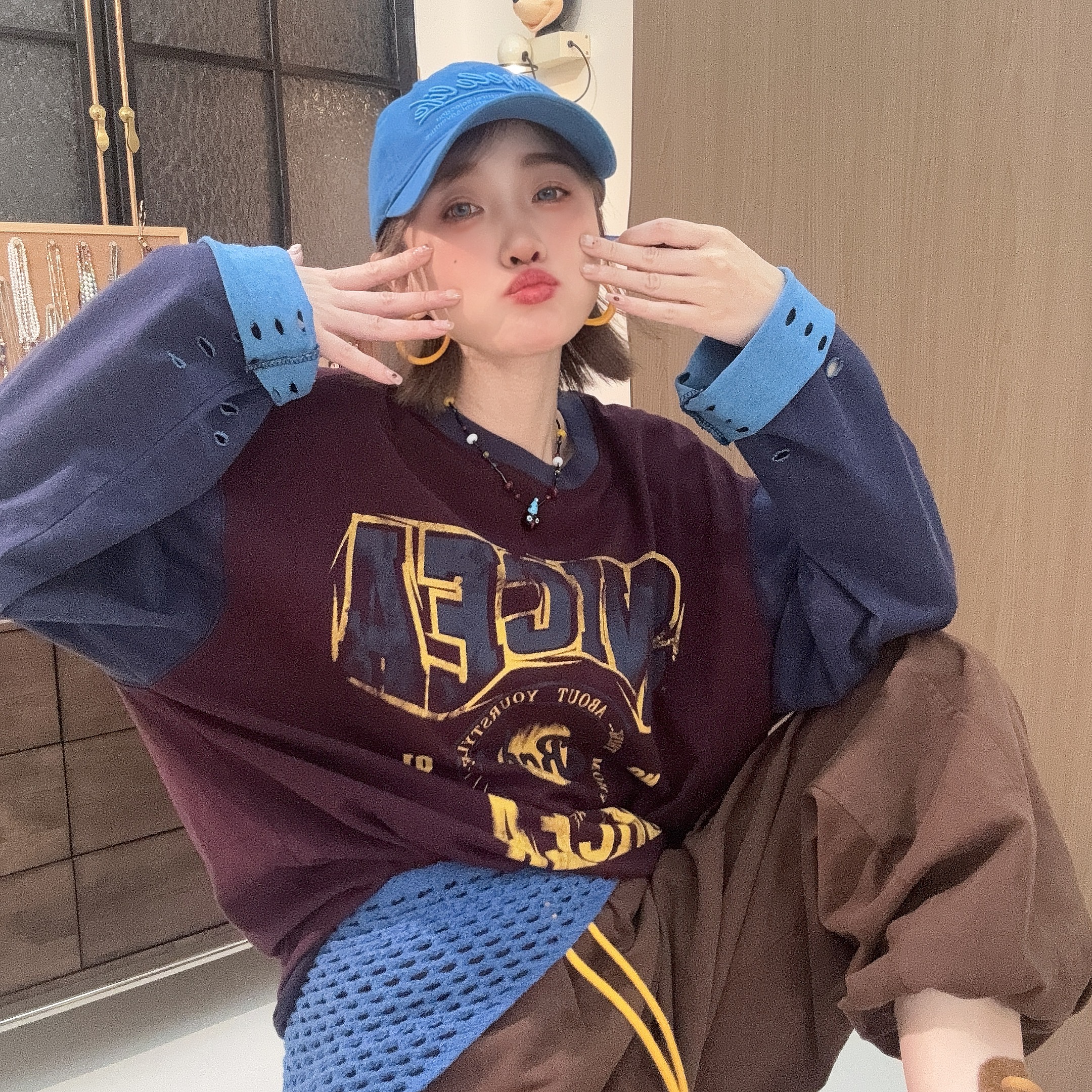 Apr【摇滚人生】秋季新款破洞做旧时尚宽松百搭上衣T恤女SC25835