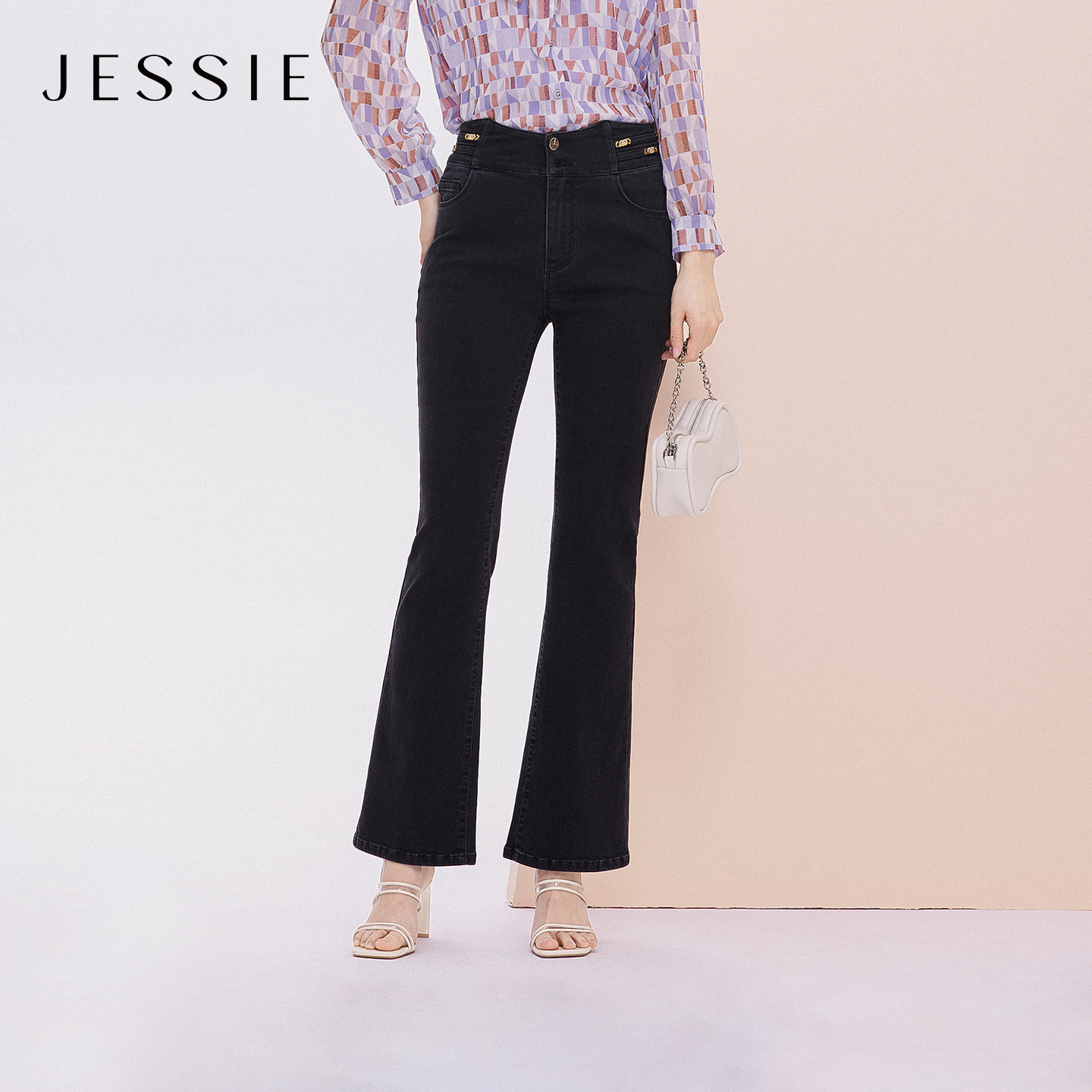 【粉丝专属】JESSIE时尚高腰显瘦收腰金属装饰微喇裤女2025秋款百搭