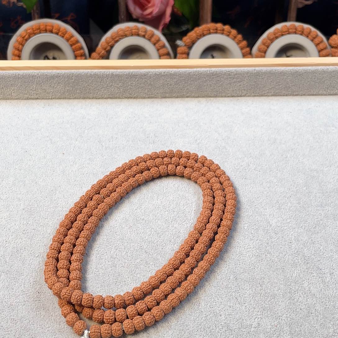 金刚菩提吊坠小**姐盘龙