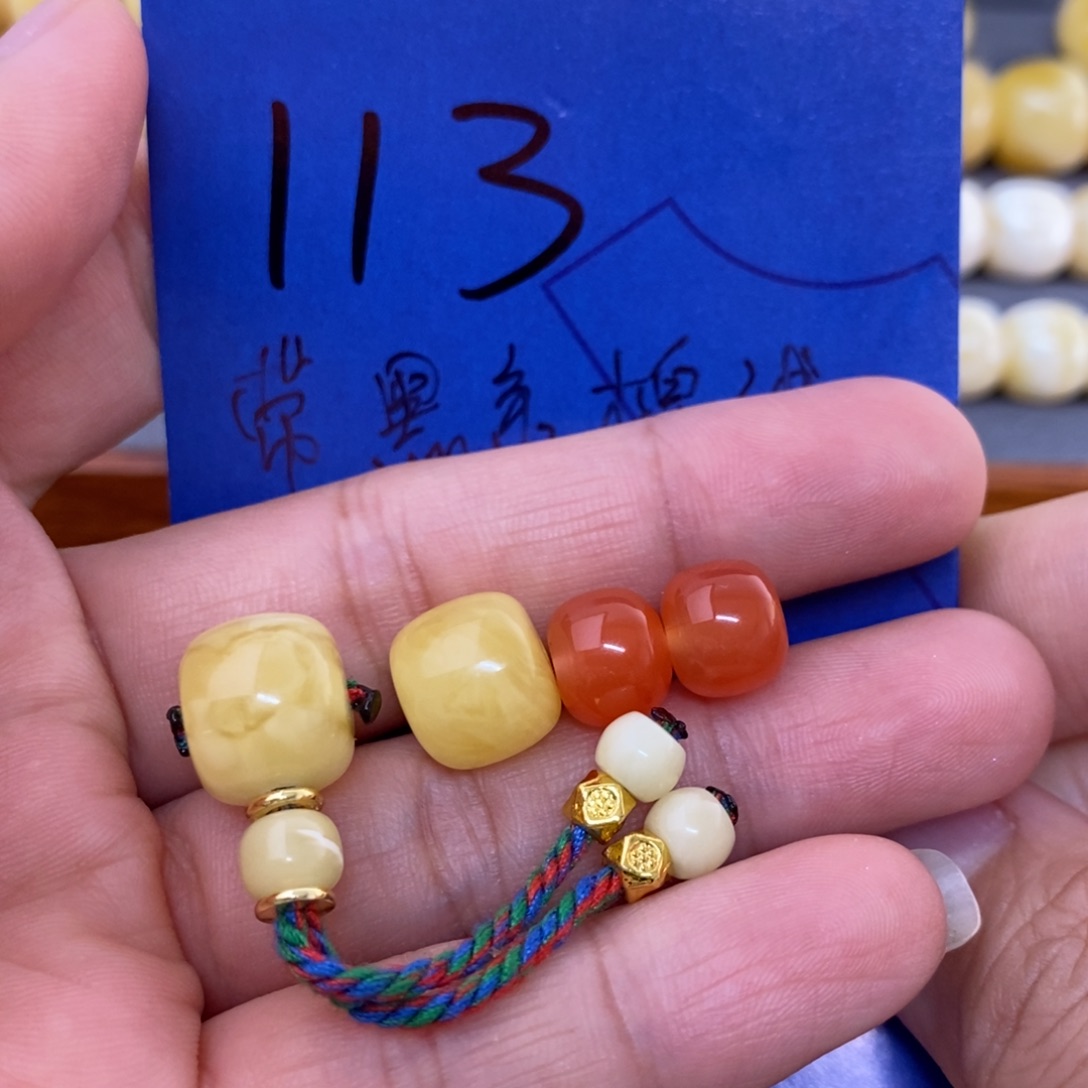 未镶嵌蜜蜡裸石，****麾