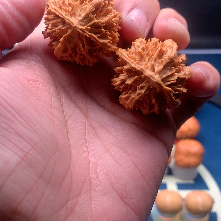 桃核把件老*童野生小手捻