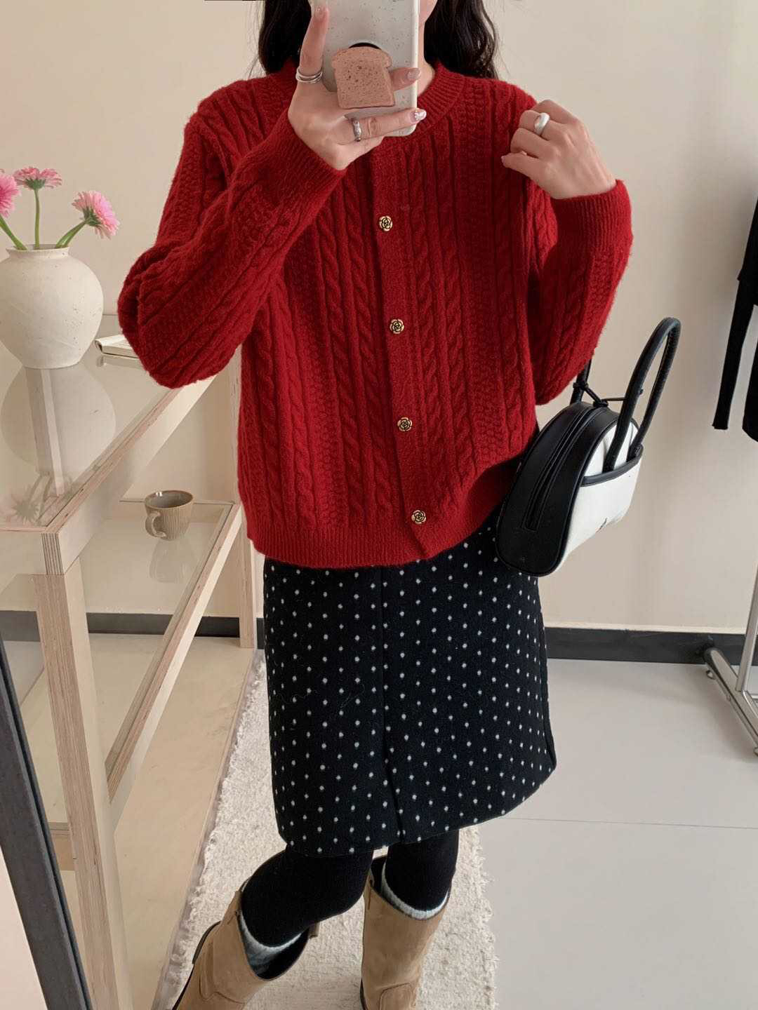 山茶花扣慵懒优质秋冬新款圆领麻花针织开衫宽松百搭毛衣外套上衣