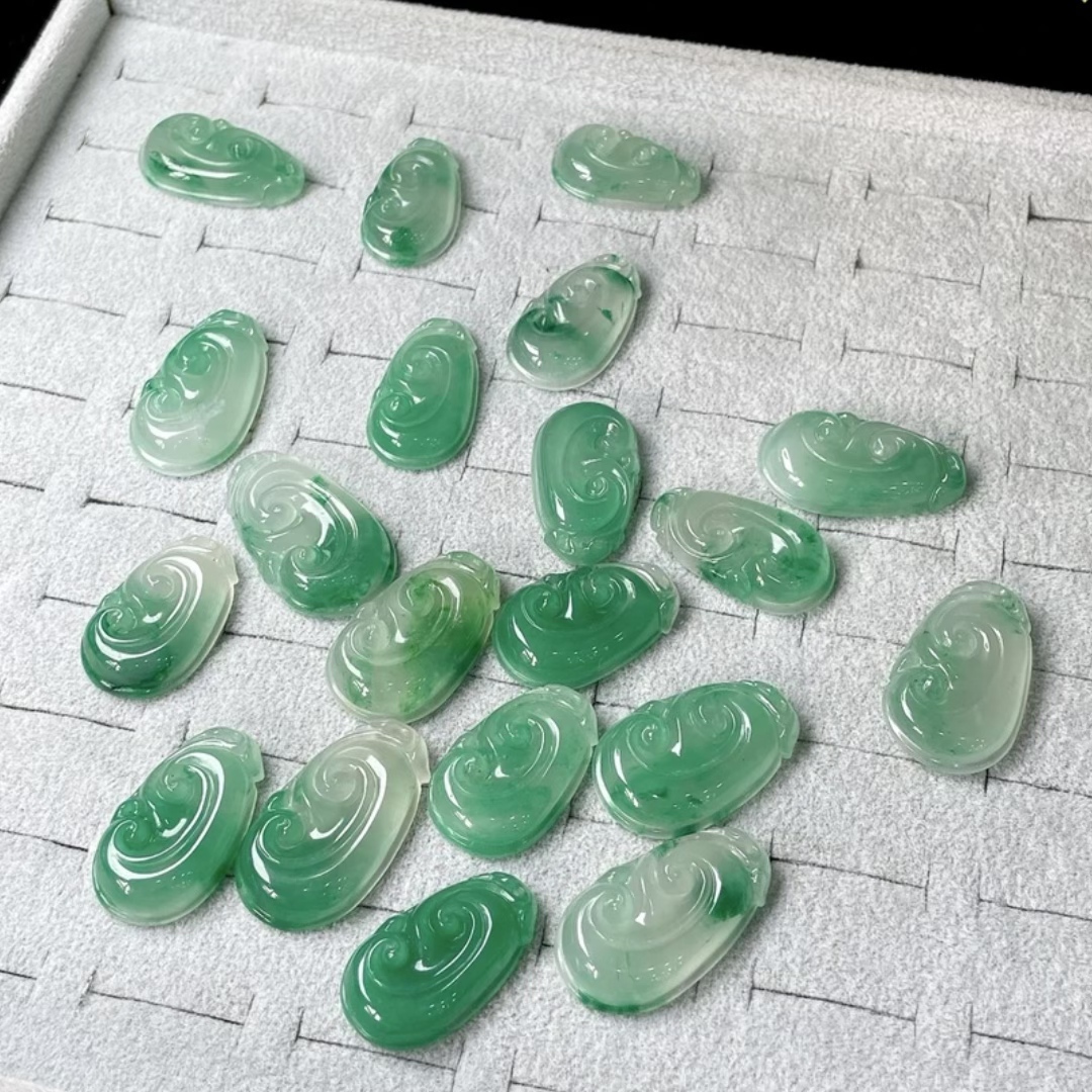 纯天然非洲翠如意挂坠 拍一发一
