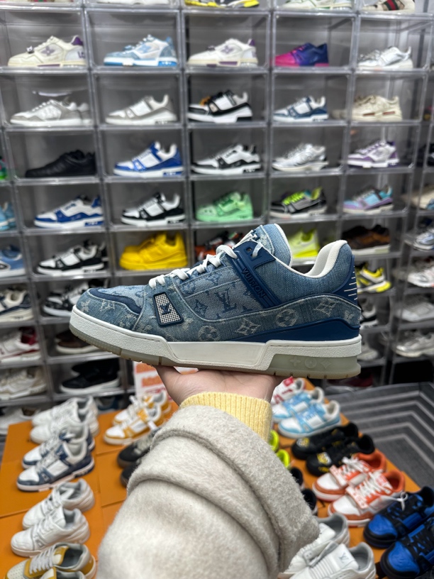 90新 LouisVuitton/路易威登 42码 trainer 满印牛仔 低帮板鞋