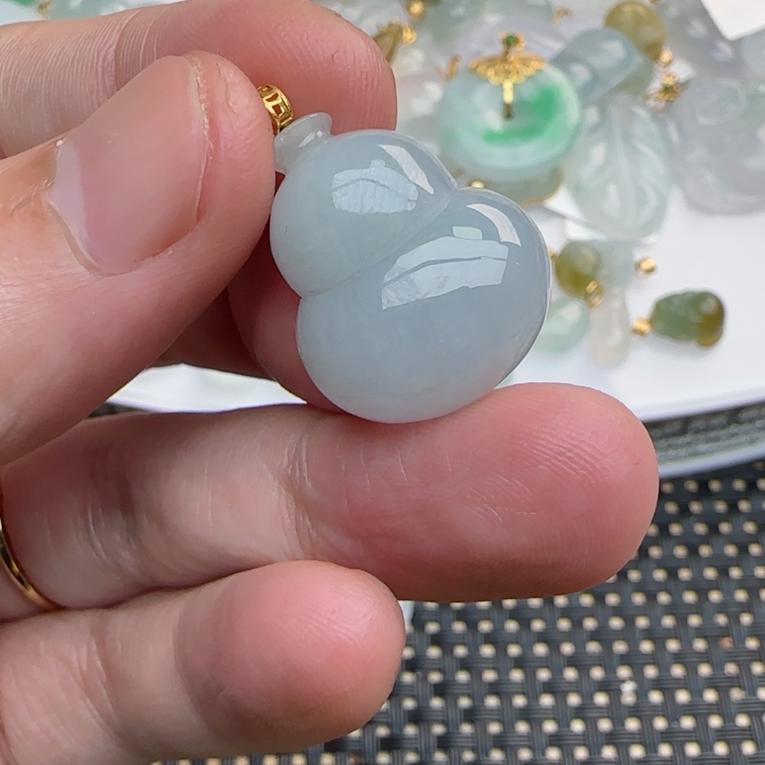 【闪购商品】翡翠吊坠(不含链)18K金镶嵌葫芦