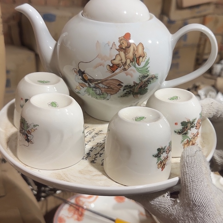 库存微瑕多空茶壶一套容量1300毫升