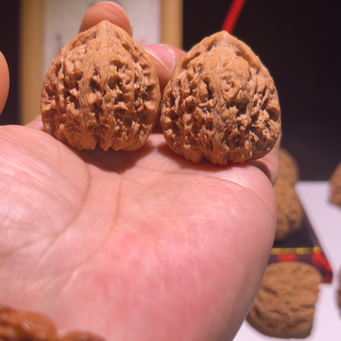 桃核把件南将35三角高炮