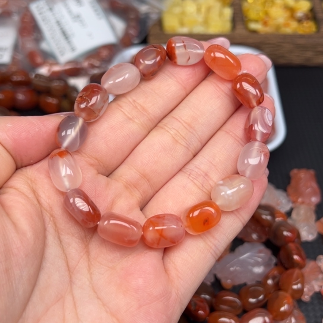 阿***琴南红玛瑙未镶嵌手链