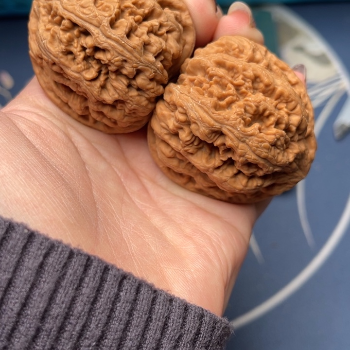 文玩核桃把件粗筋44