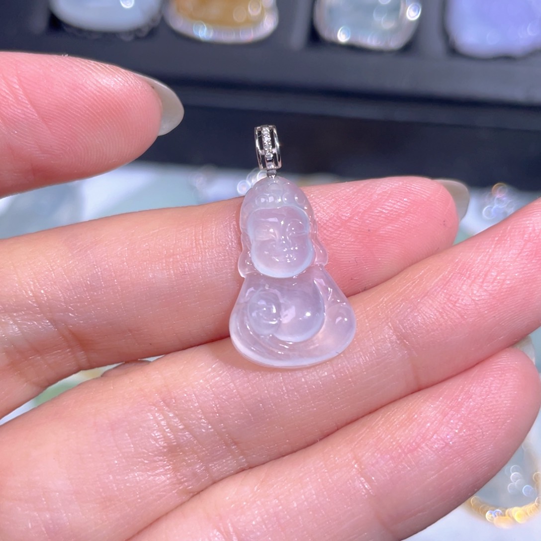 颈饰18K金镶嵌翡翠翡翠