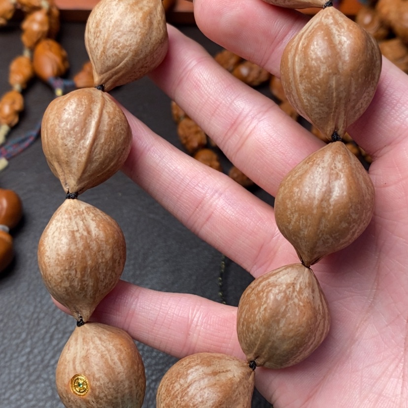 【闪购商品】橄榄核吊坠橄榄核