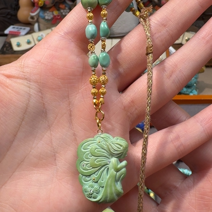 绿松石18K金镶嵌项链蝴蝶女孩儿