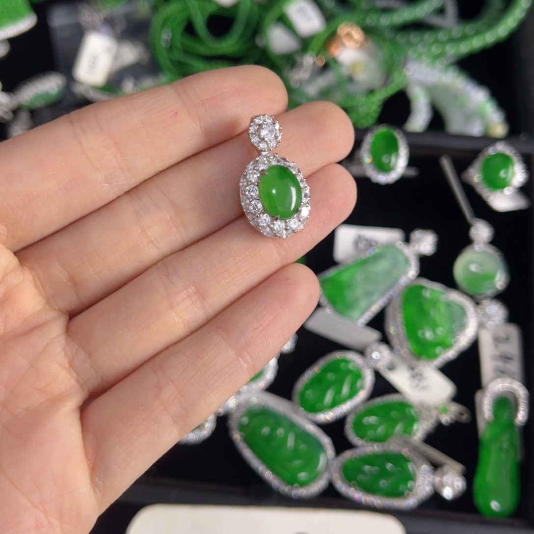 翡翠银S925镶嵌戒指蛋面吊坠