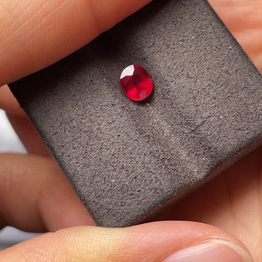 红宝石裸石0.83克拉GUILD2254