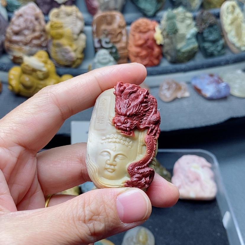 【闪购商品】定制石英质玉吊坠未镶嵌