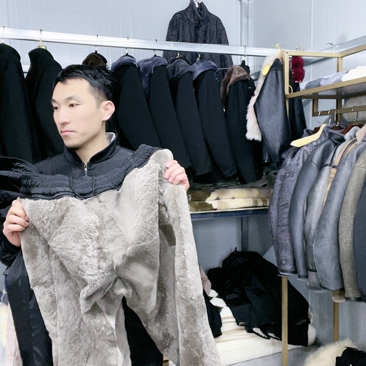 【闪购商品】羊皮毛一体大*