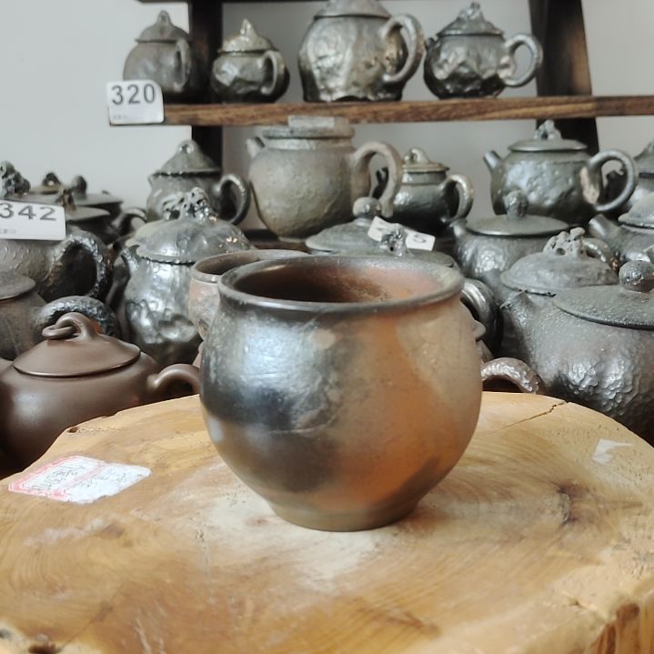 坭兴陶纯柴烧全手工茶杯，口微瑕不退换