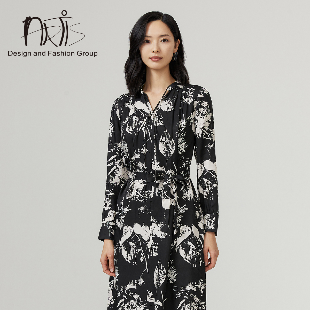 ARTIS雅迪斯2024秋季新款 水墨生花印花连衣裙AR5717015-071