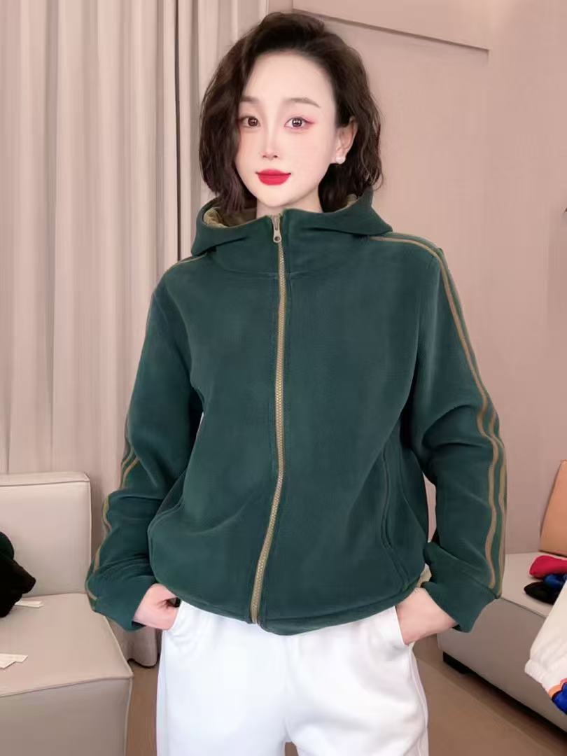 秋冬季新款保暖常规款连帽女长袖短外套运动双面奥粒绒加厚