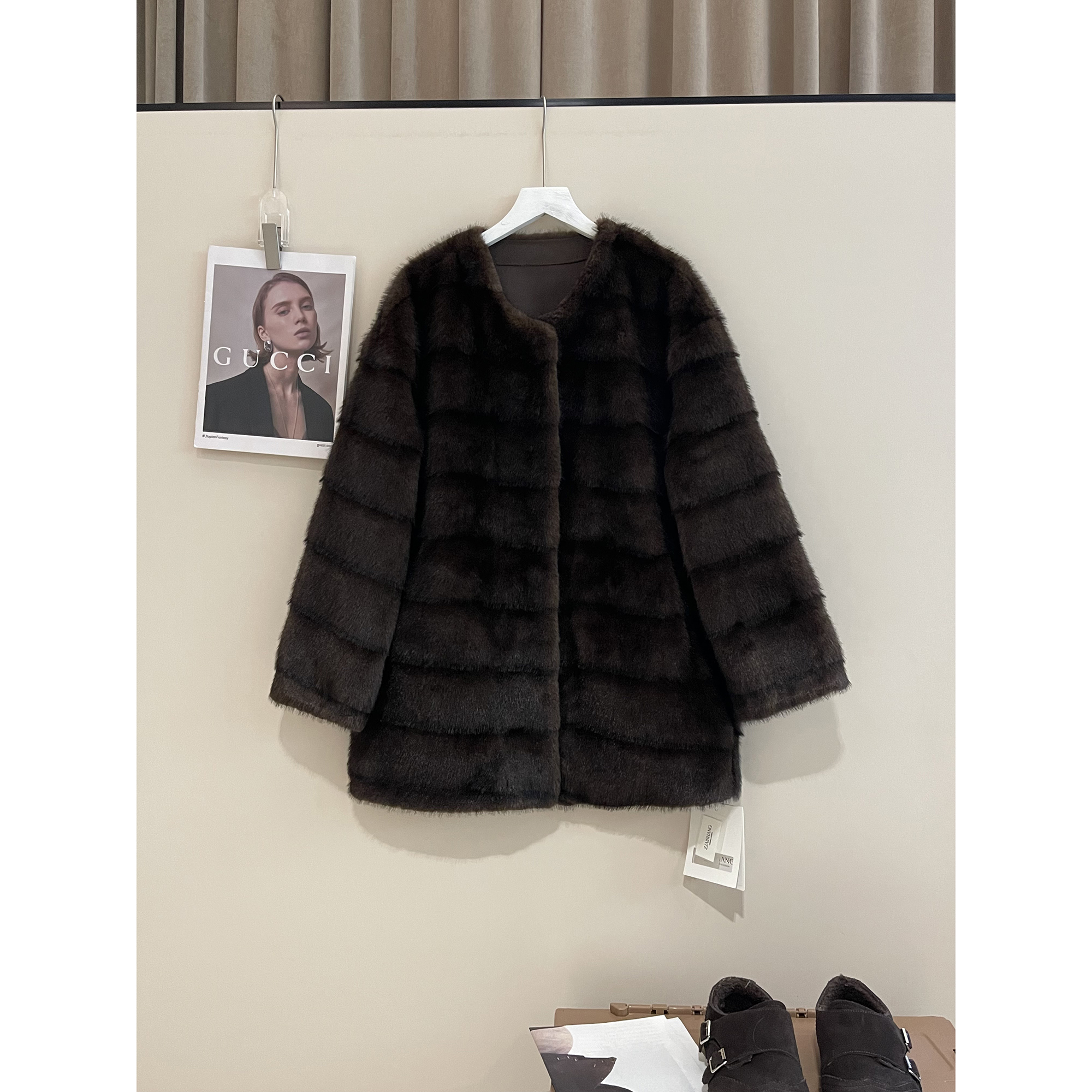 中长款深咖色毛毛外套588129