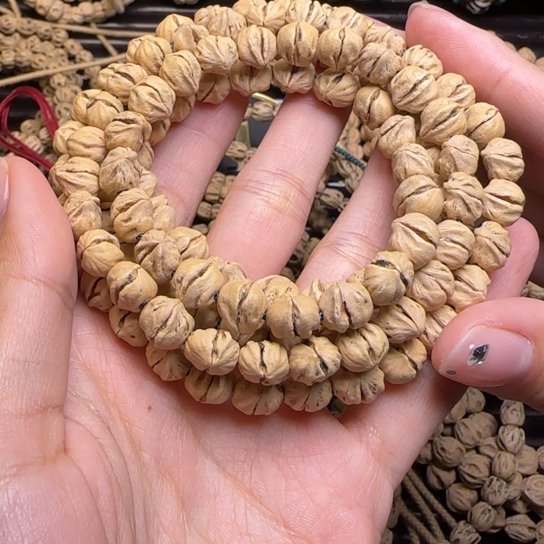 柏香籽/百香籽吊坠冀***鲁