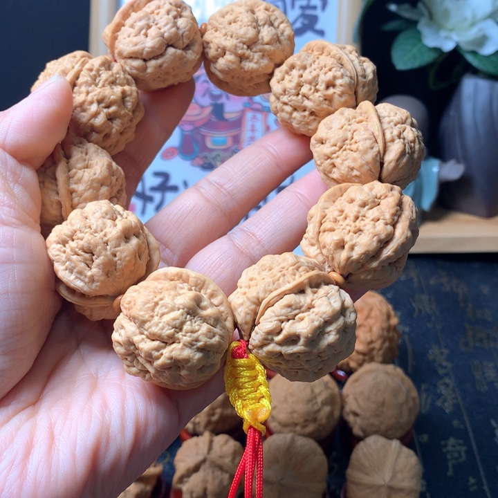 桃核把件文玩手持17