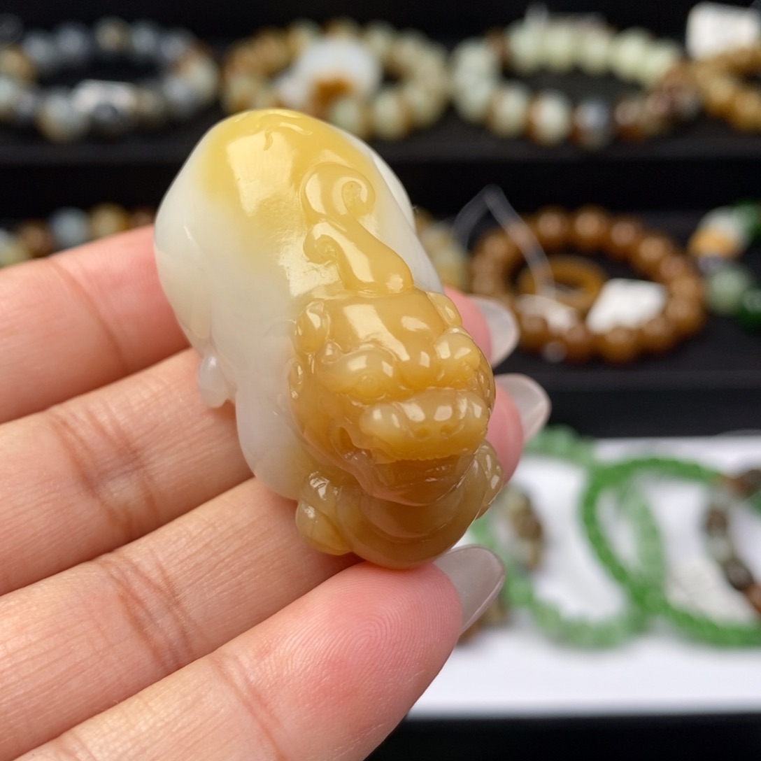 和田玉吊坠未镶嵌