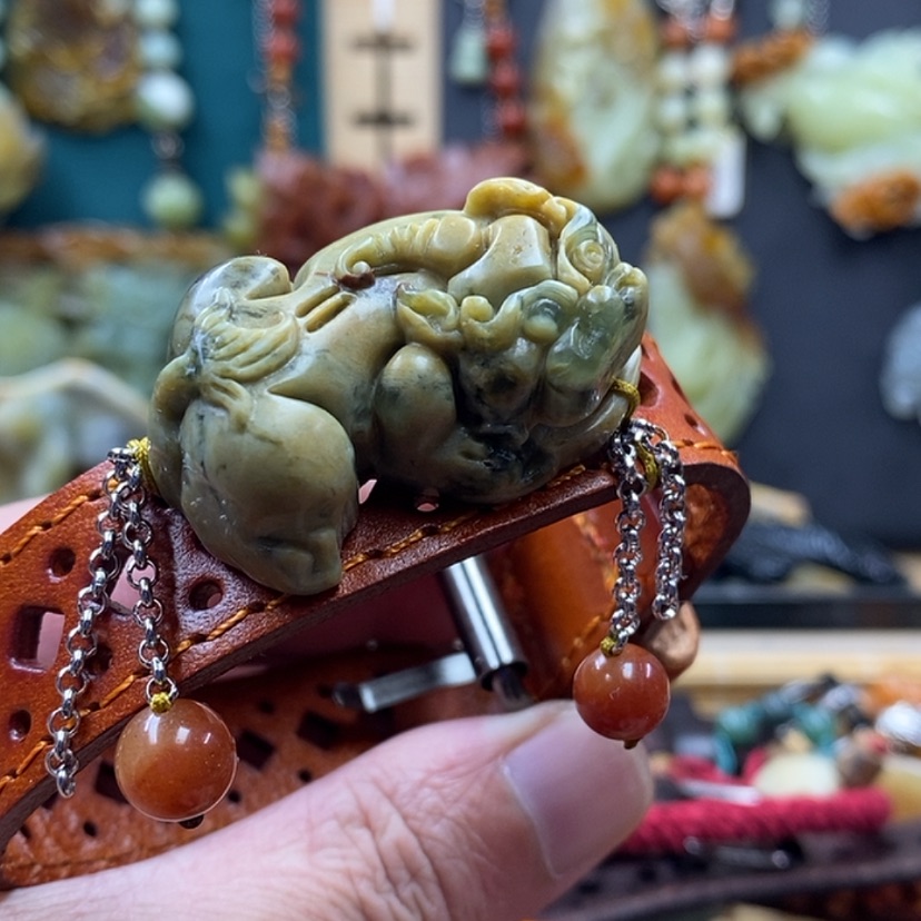 【闪购商品】蛇纹石玉手牌未镶嵌