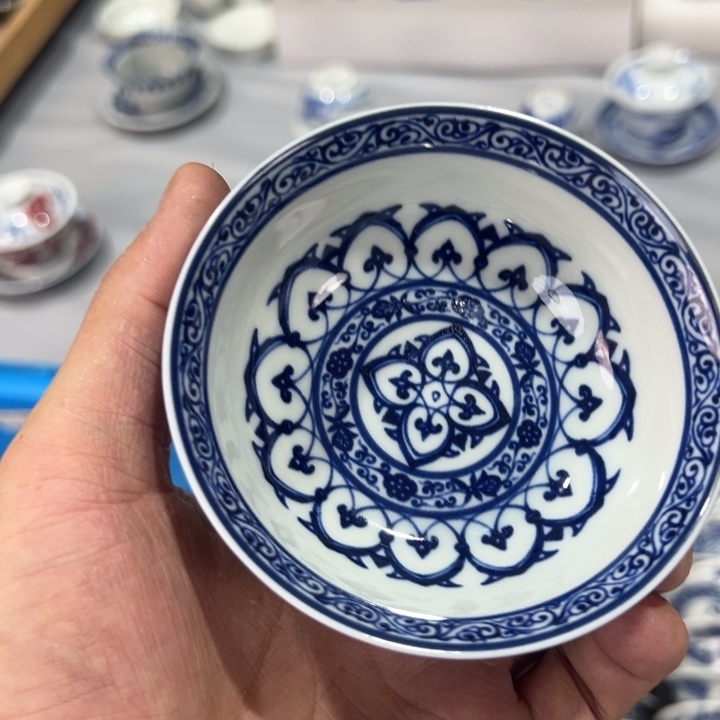 瓷片白青花宝相普洱杯全品