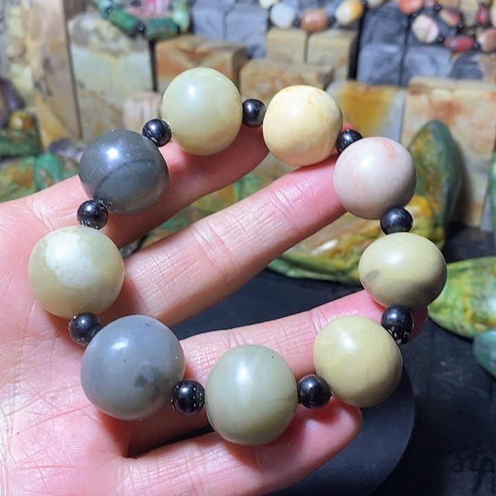 昌化鸡血石昌化石