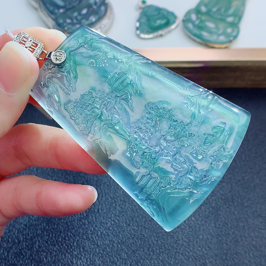 翡翠颈饰未镶嵌翡翠