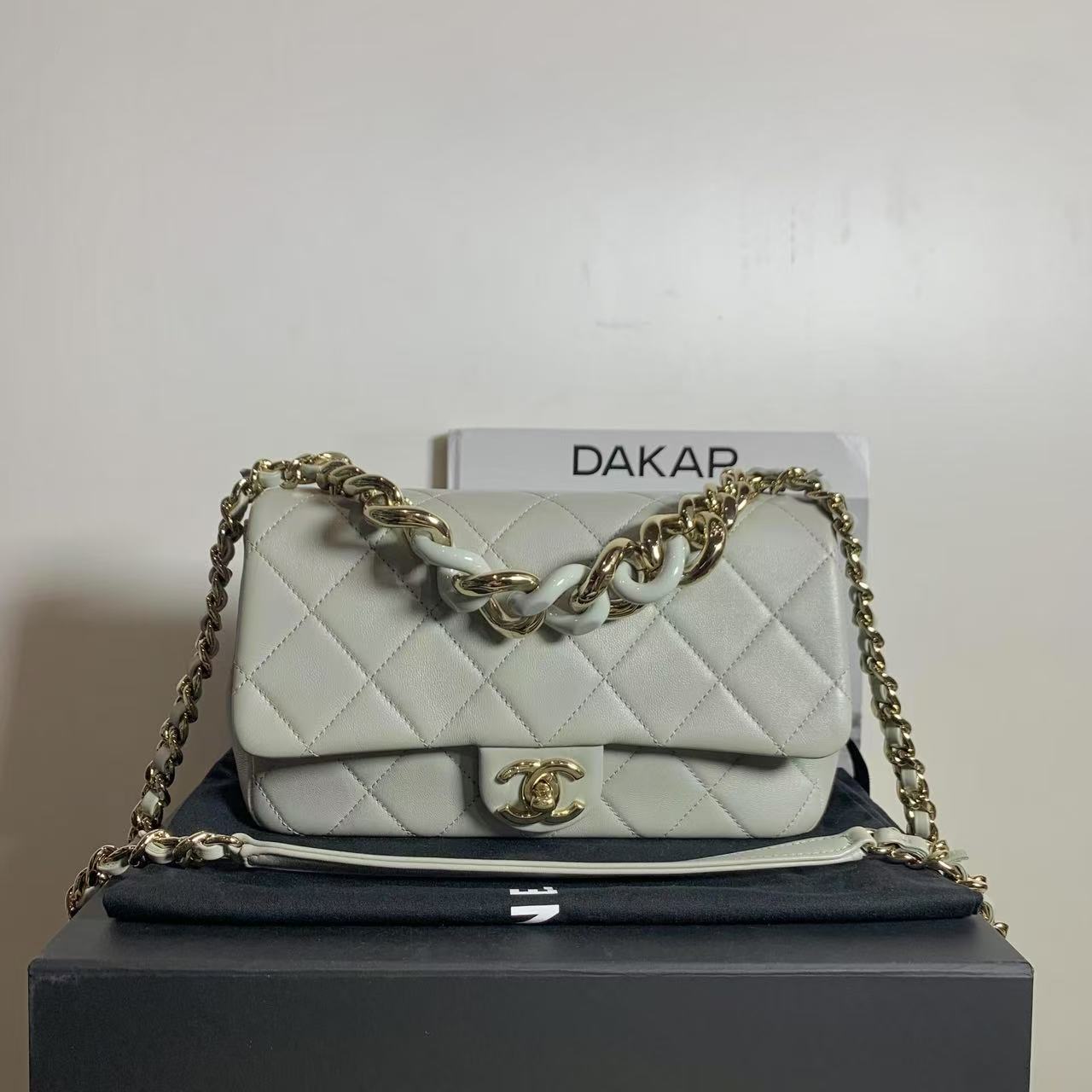 95新 Chanel/香奈儿 壹臻22c灰色粗链条cf口盖包 18631078