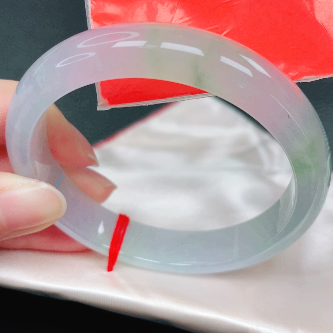 翡翠未镶嵌手镯57圈