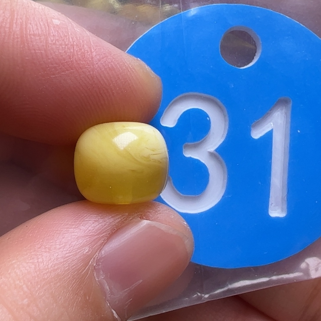 蜜蜡未镶嵌珠宝奇石10.5m m