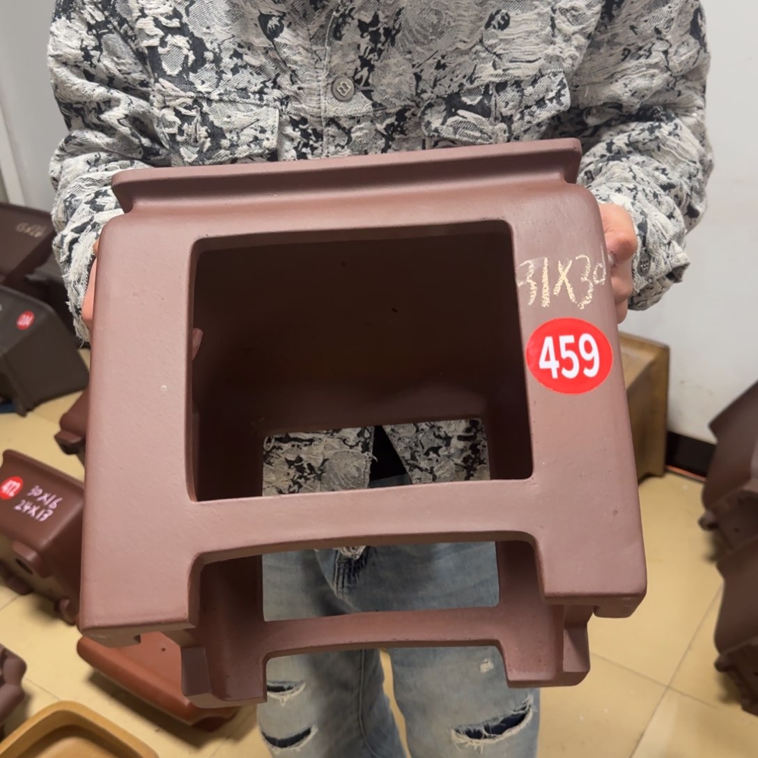 紫砂花盆呜呜呜呜