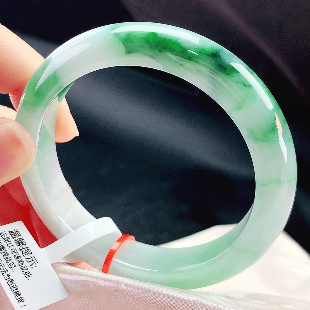 未镶嵌手镯翡翠57圈