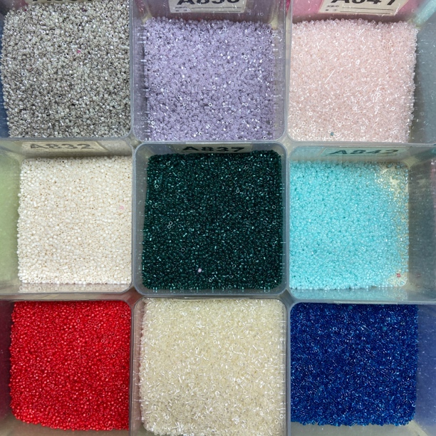 玻璃米珠手机链散红珠子饰品配件手链隔珠材料