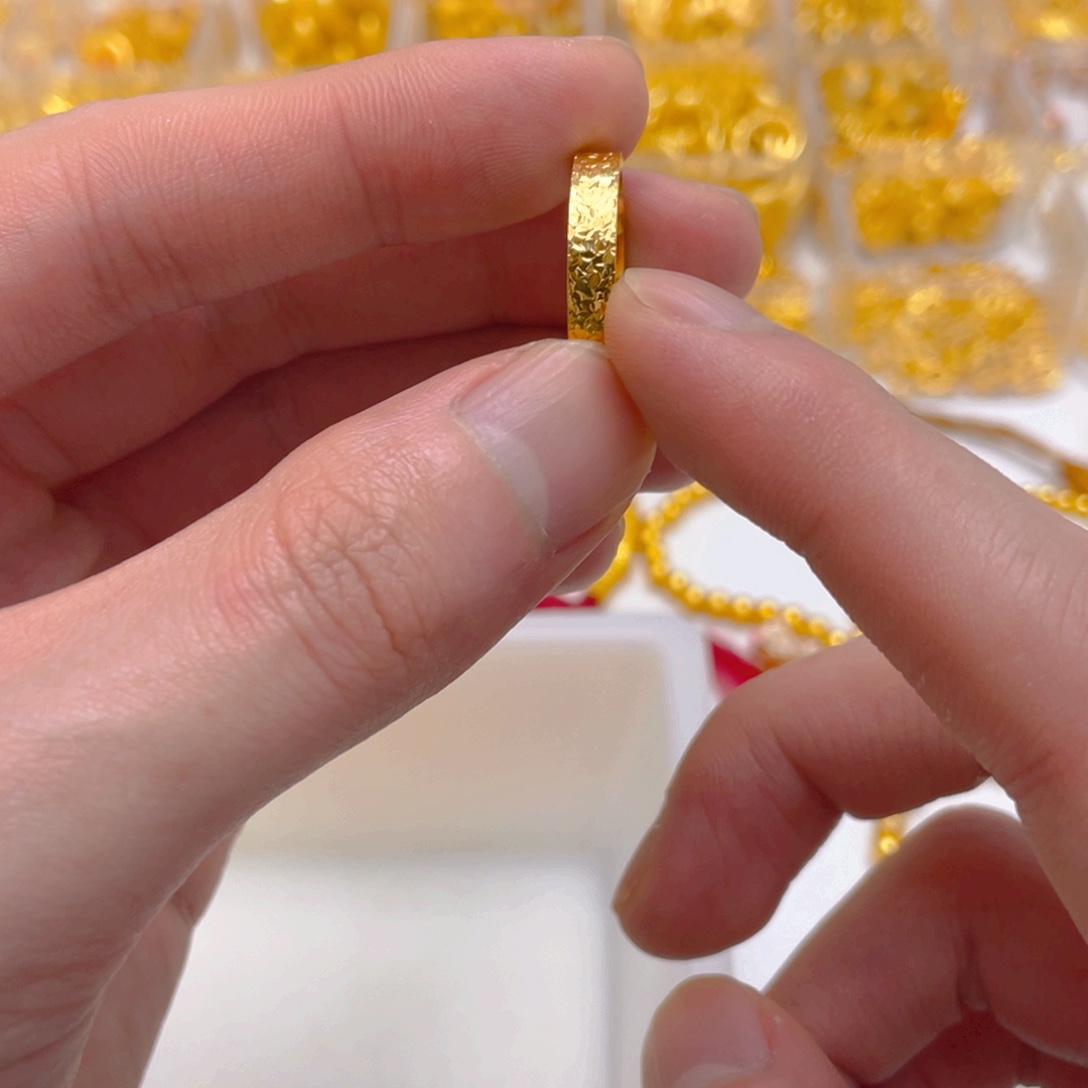 锆石铜合金碎碎冰戒指1个