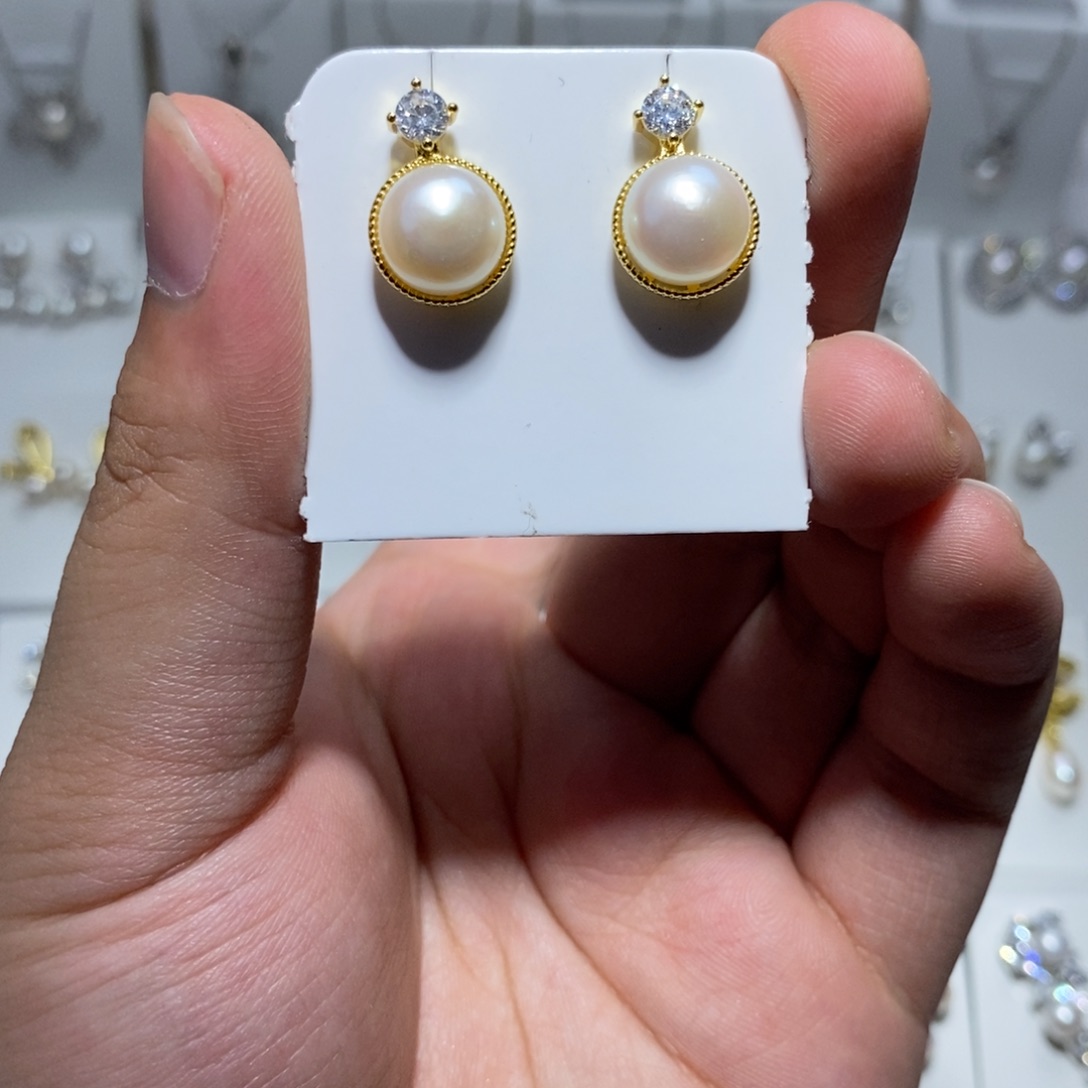 耳饰未镶嵌淡水珍珠