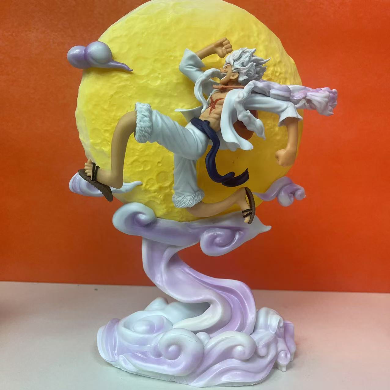 【全款现货】海贼王 大号奔月路飞可发光 手办模玩摆件