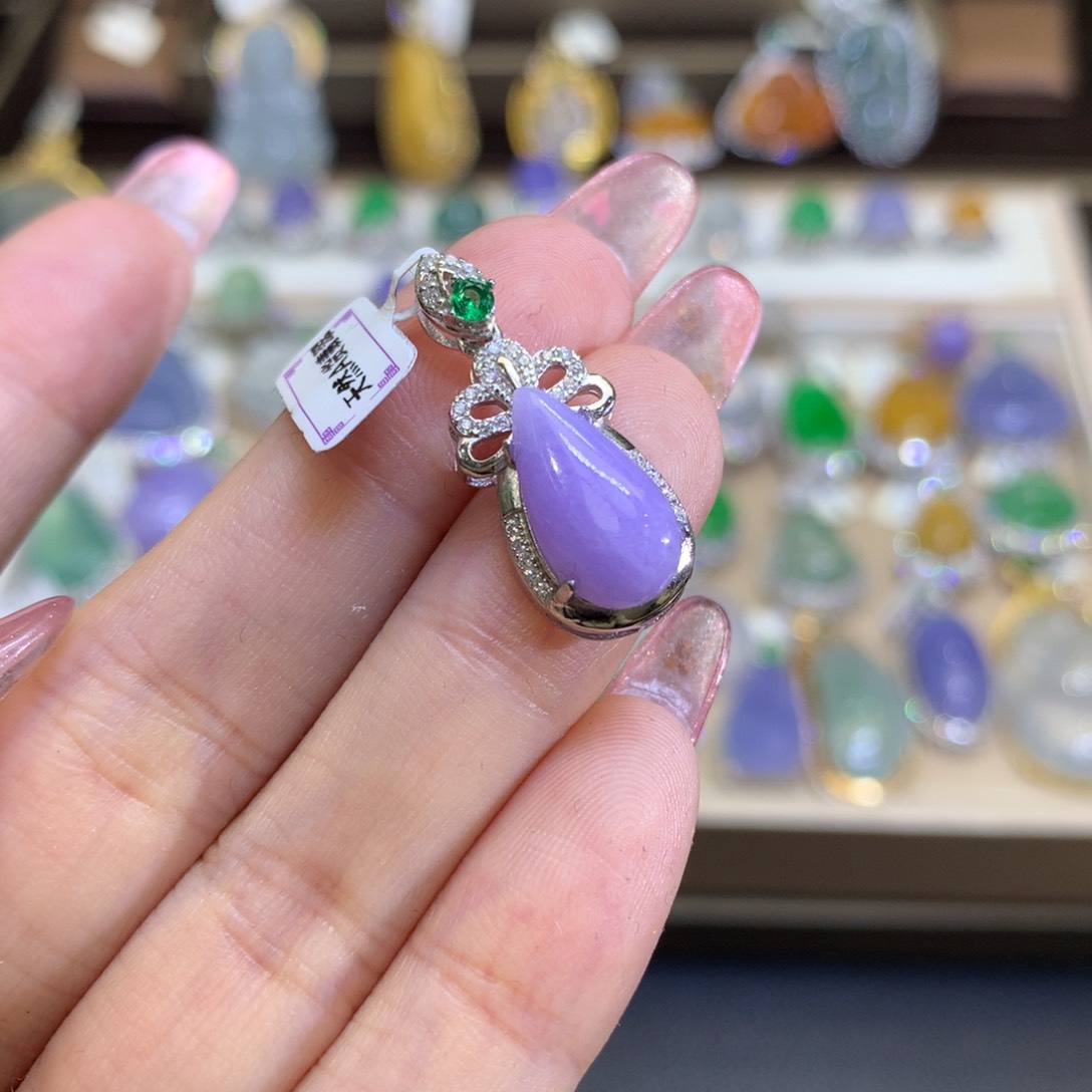 翡翠颈饰银S925镶嵌翡翠