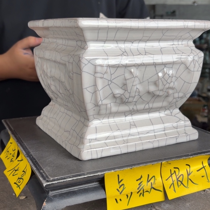 。一风堂石湾花盆 修胚痕迹 小色点 面宽21高18